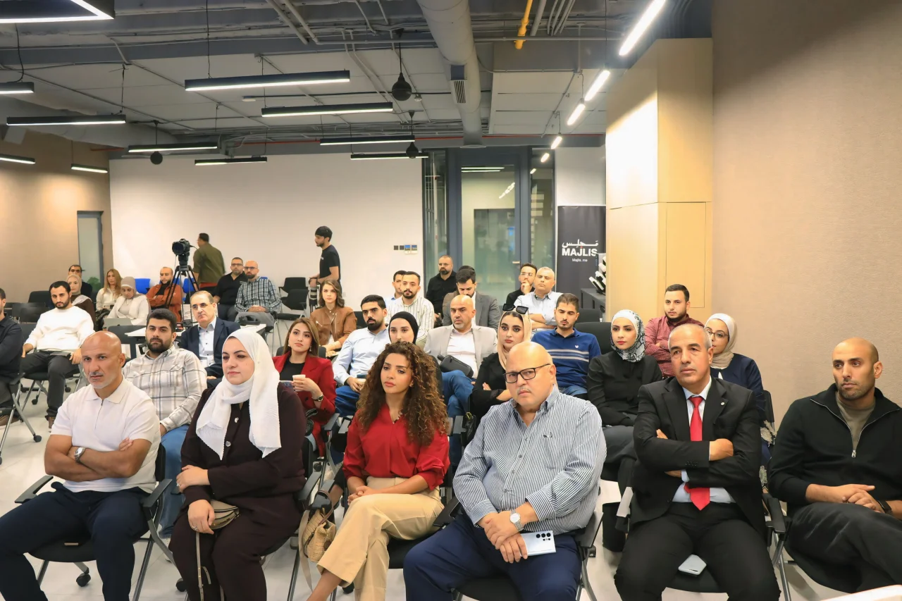 معرض متلقى المجلس الرابع 3